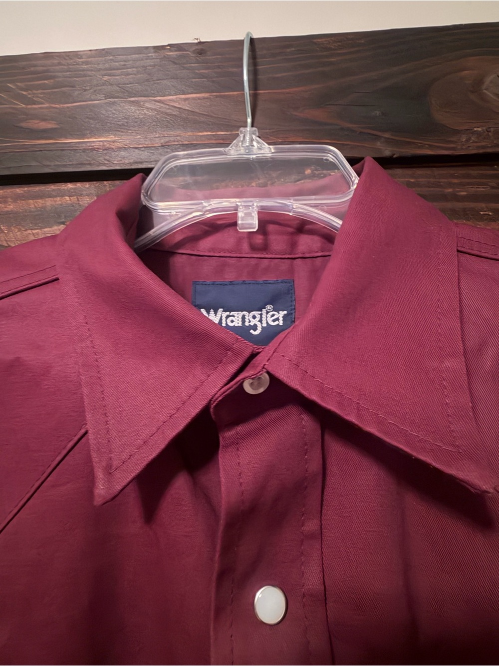 Wrangler Men's Button-Down Western Shirt in Burgundy - Picture 5 of 8